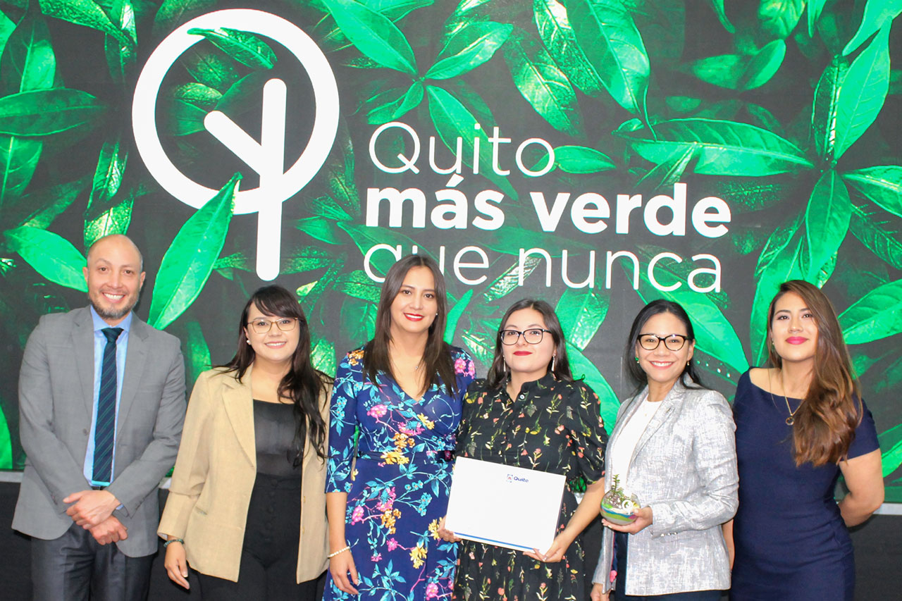 SOLCA Quito recibe reconocimiento por su aporte ambiental